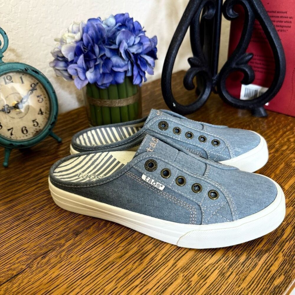 Taos EZ Soul Lake Blue Canvas Mule Sneaker Sz 7 Beach Coastal Grandma Vacation